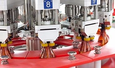 Maximum 8000 BPH de Trekker van de Keukenzorg het Afdekken Machine