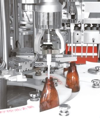De pomp dekt roterende het afdekken machine af